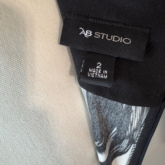 AB Studio Black and White Floral Dress - Picture 4 of 5